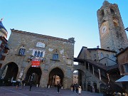 41 Palazzo della Ragione e Torre Civica-Campanone